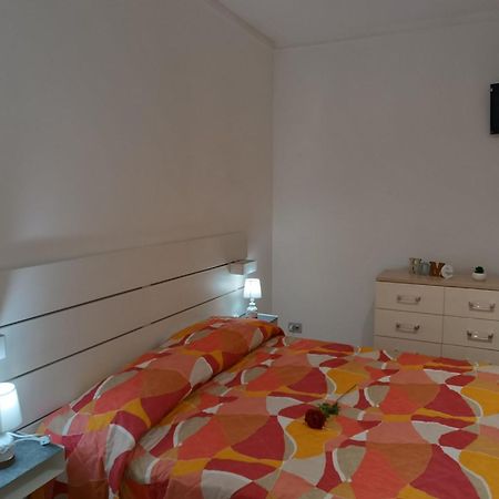 Ale'S House Apartment Monserrato Luaran gambar